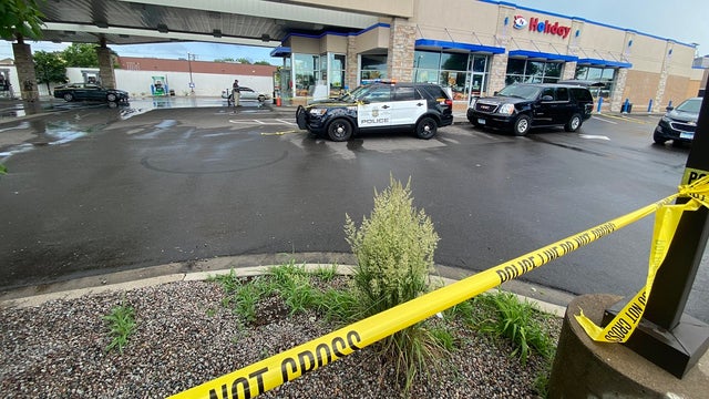 Two men critically injured in shooting at Minneapolis gas station