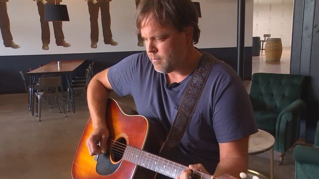Nonprofit holds showcase to promote community, recovery through music