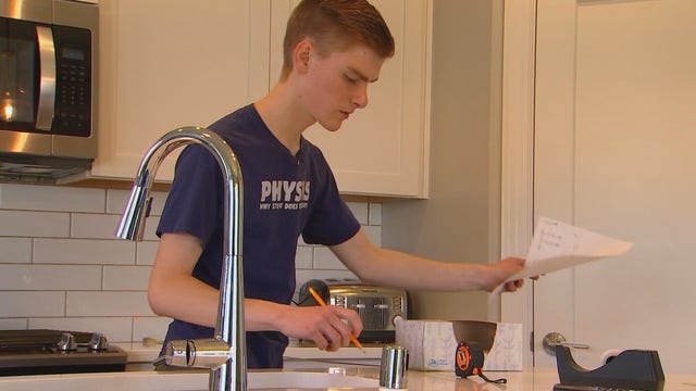 Minnesota high schooler competing in International Physics Olympiad
