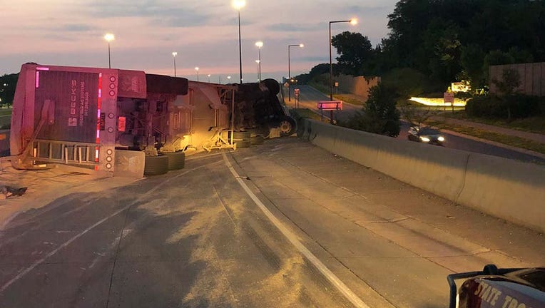 169 to 494 semi rollover grain spill