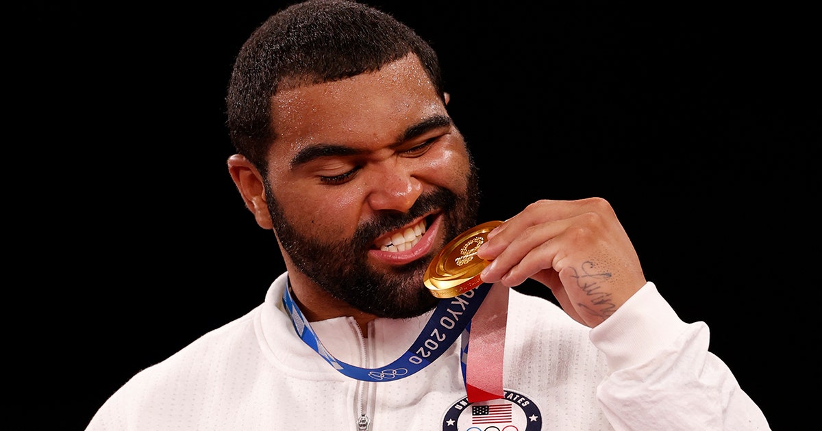Former Gophers wrestler Gable Steveson returning to amateur competition ...