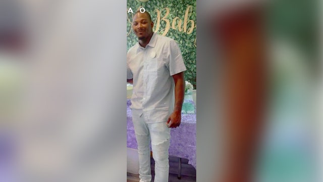 Suspect charged in deadly shooting in Minneapolis White Castle drive-thru still at large