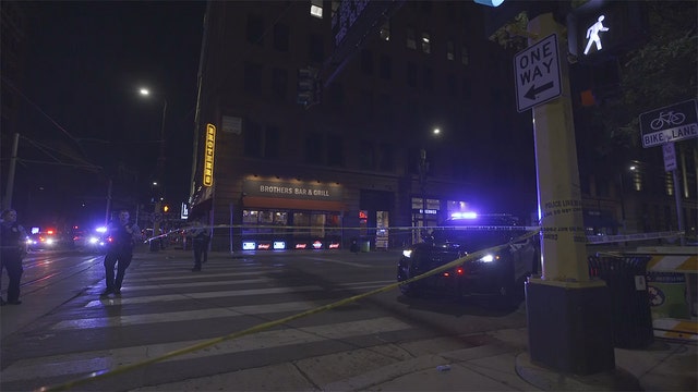 1 in critical condition after shooting outside downtown Minneapolis bars