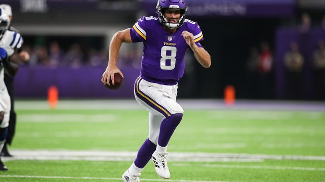 Colts eke past Vikings 12-10; offenses need more work