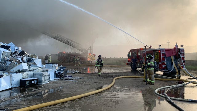 Fire breaks out at recycling center in St. Paul