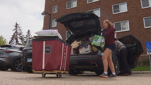 University of Minnesota students add COVID-19 vaccine status to school year checklist