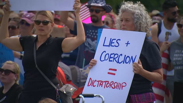 Group rallies against vaccine mandates at Minnesota State Capitol