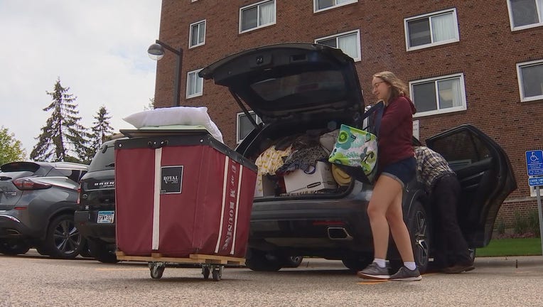 u of m move in
