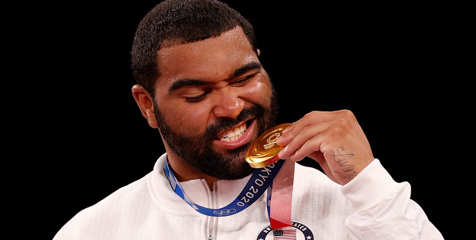 Gophers wrestler Gable Steveson wins Olympic gold with buzzer