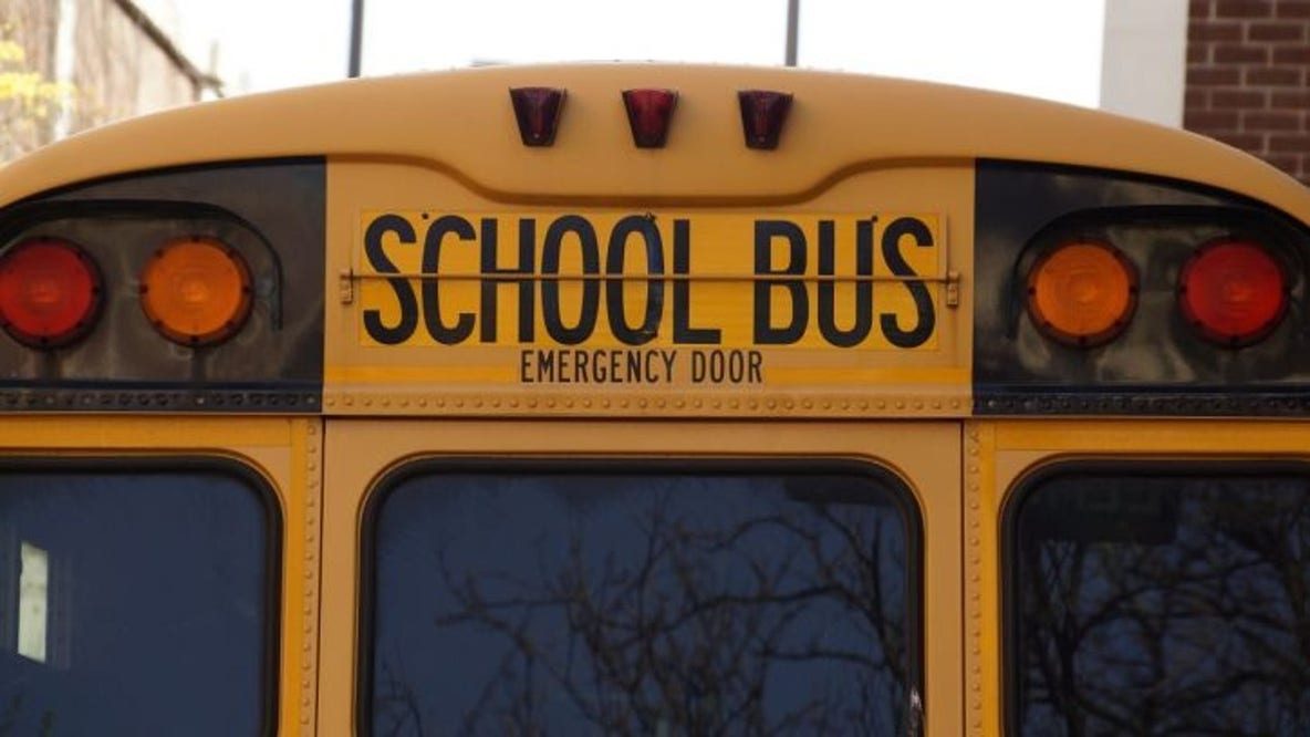How many days are Minnesota students in school?