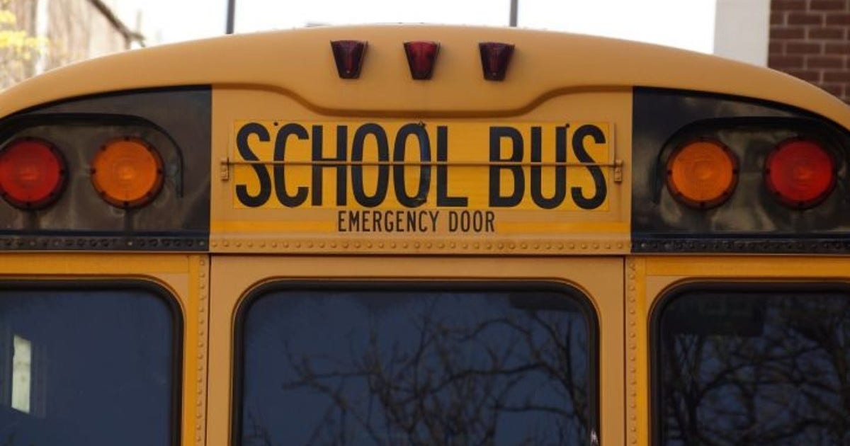 How many days are Minnesota students in school?