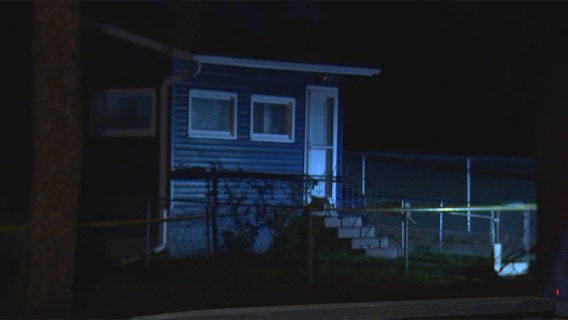 Charges: St. Paul man walked into jail to tell officers he shot wife