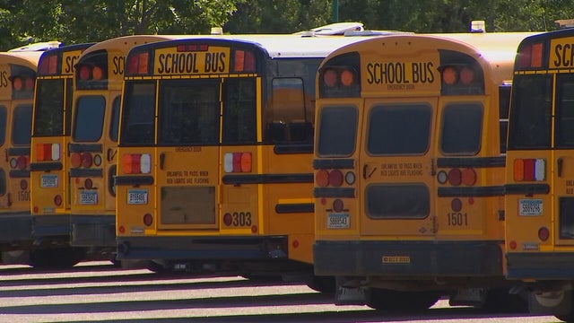 Minneapolis schools withstand bus driver storage for start of classes while Robbinsdale struggles