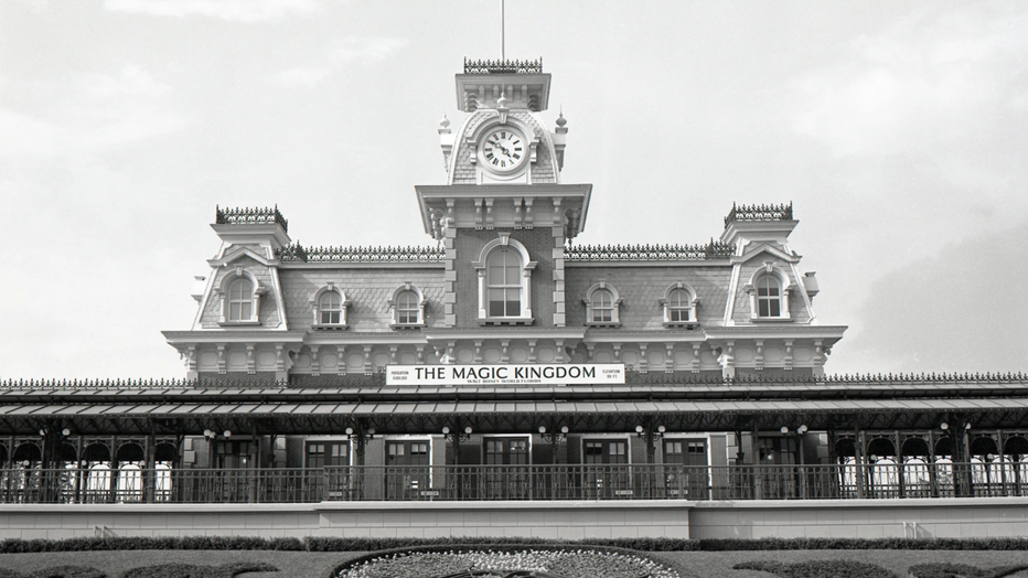 aecc3295-WDW-Magic-Kingdom-1971.png