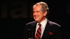 Pat Robertson steps down as host of '700 Club'