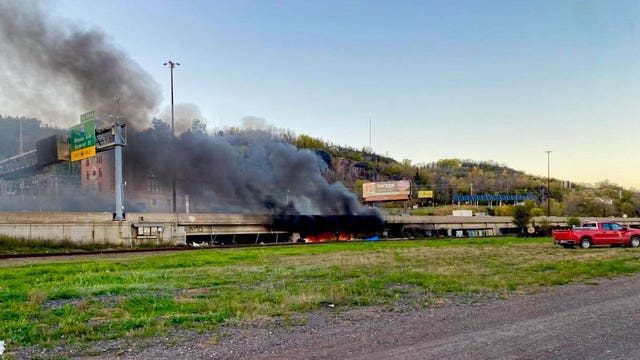 Fire rips through Duluth homeless encampment under I-35 bridge