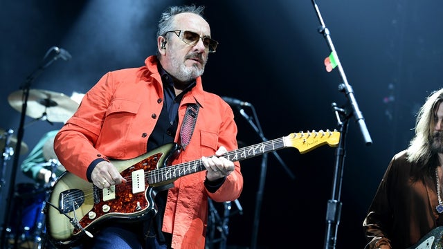 Elvis Costello moves Minnesota show from Mystic Lake to First Avenue