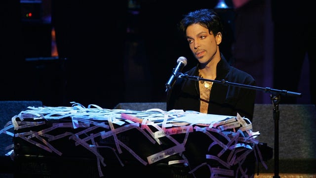 First steps made in Congress to honor pop superstar Prince