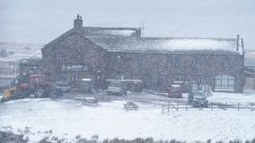 Dozens stuck in remote UK pub after blizzard