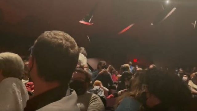 Guthrie's 'A Christmas Carol' performance delayed due to disruptive patron