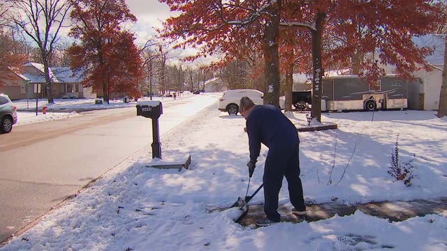 'Winter is my favorite time of year': Minnesotans react to first snowfall