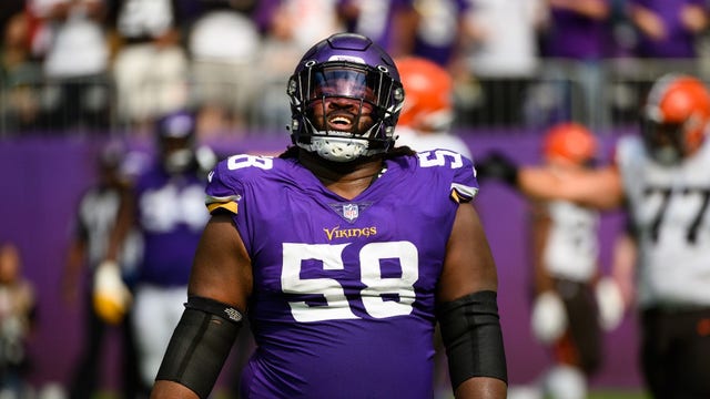 Vikings release DT Michael Pierce, agree to terms with LB Jordan Hicks