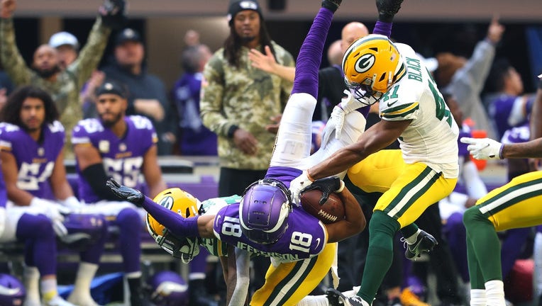 Just trying to be a legend' -- Vikings' Justin Jefferson channels Randy  Moss with huge game against rival Packers - ESPN