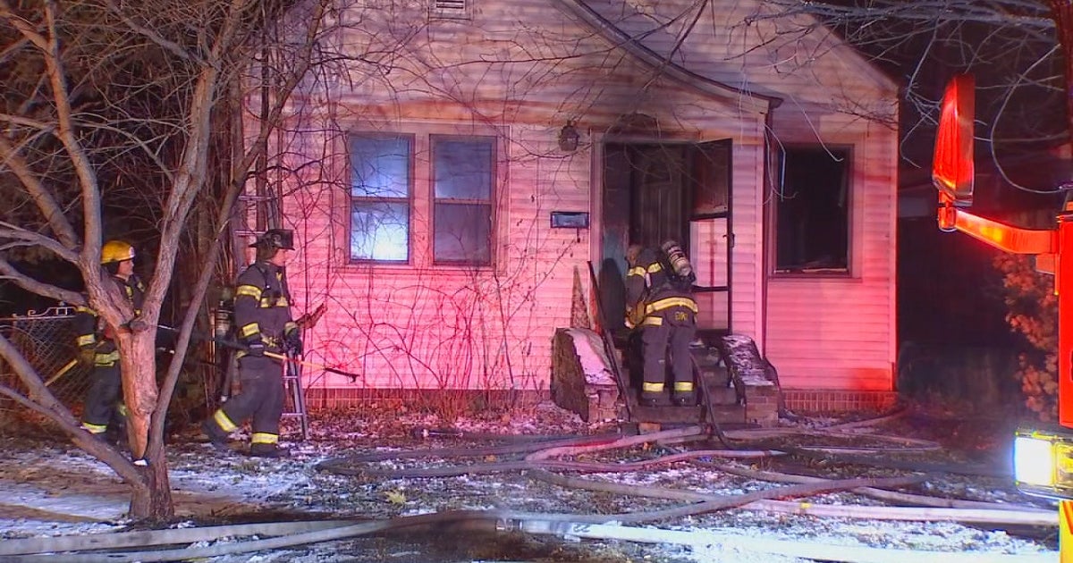 3 firefighters injured after roof collapses during Minneapolis fire ...