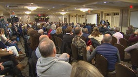 Residents voice concerns on crime at meeting in Edina, Minn.