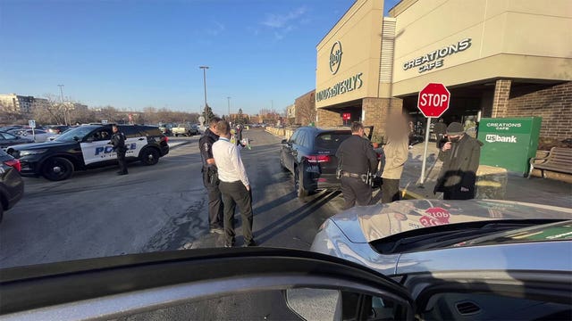 FOX 9 journalists intervene in carjacking at St. Louis Park grocery store
