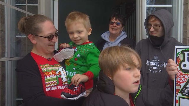 Minnesota family keeps tradition of Christmas Eve surprises alive