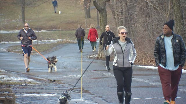 Minnesotans enjoy early Christmas present from Mother Nature