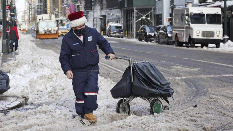 Holiday tipping: Can you tip your mail 