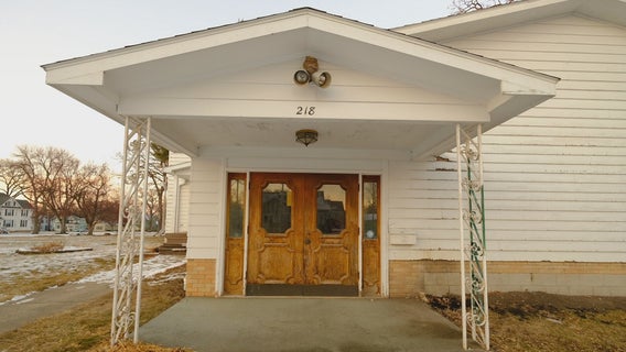 Converted funeral home in Minnesota up for 'Ugliest House in America'
