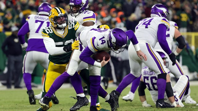 Vikings eliminated from NFC Playoffs after 37-10 blowout loss to Packers