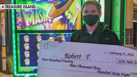 Arizona man leaves Las Vegas casino, learns he won $229,368 jackpot weeks later