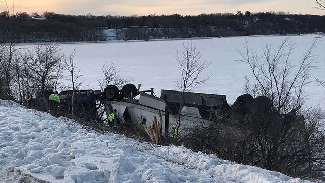 Driver injured after semi truck rolls off I-94, crashes near St. Croix River