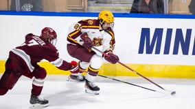 Gophers top Canisius in NCAA Tournament 9-2 after 6-goal 3rd period