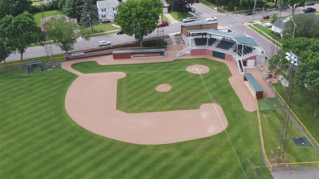 Town Team Baseball pitches Minnesota lawmakers to sell stronger beer, seltzer at games