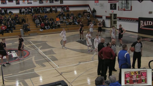 Fan charged with assaulting ref at high school basketball game in Minnesota