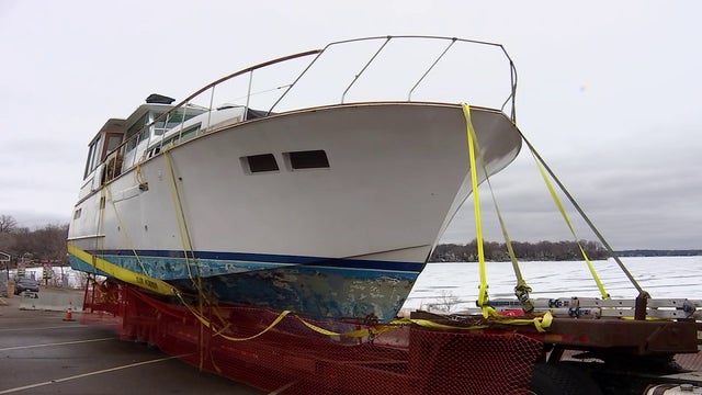 Judges gives owners 10 days to move Lake Minnetonka yacht