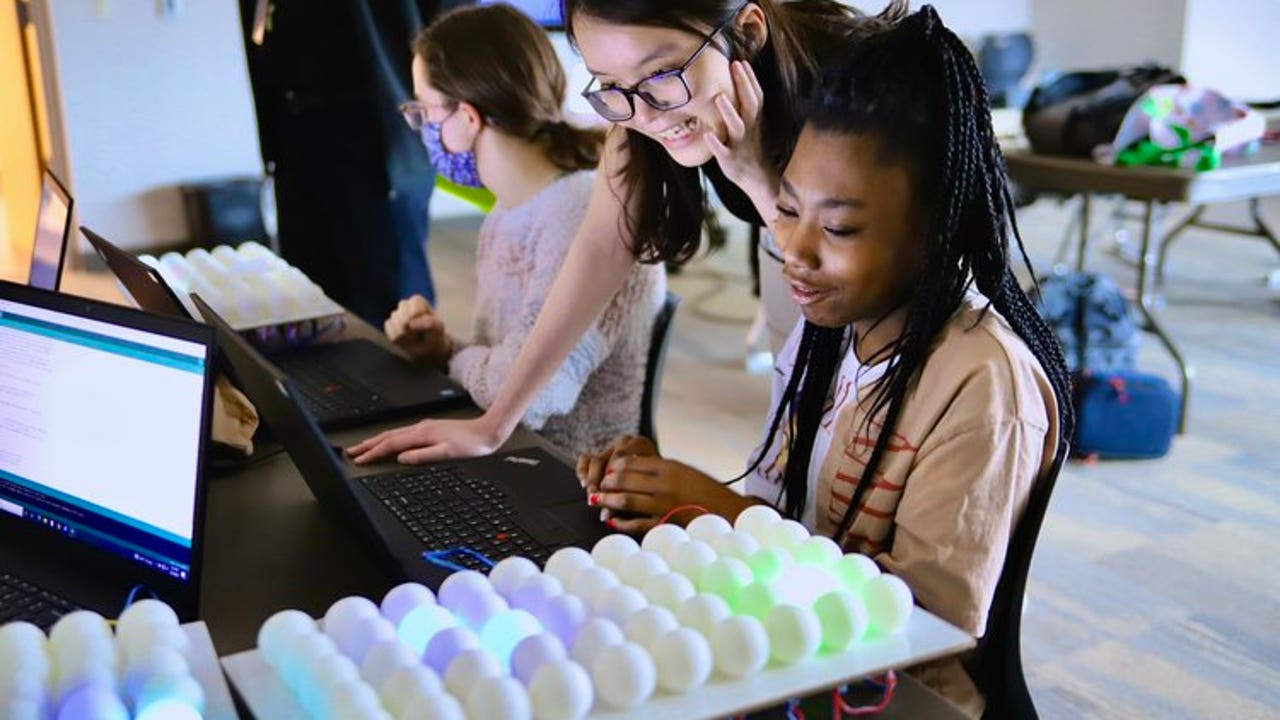 U of M learners get started workshop to get girls fascinated in personal computer programming