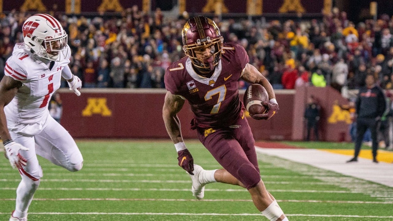 Gophers dominate Colorado 49-7 to start 3-0, lose Chris Autman