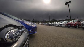 The best and worst times to buy a car amid EV trends and supply-chain woes