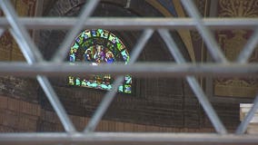 Minneapolis Incarnation Church celebrates Easter as fire cleanup continues