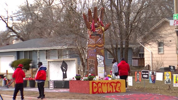Daunte Wright honored with candlelight vigil a year after his death