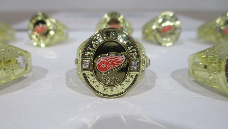Stanley Cup rings edit