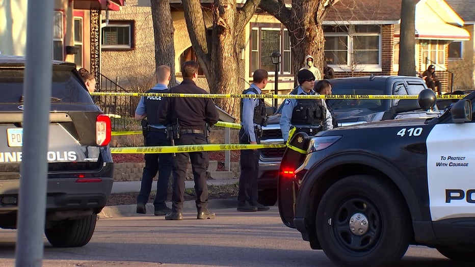 Minneapolis police search shooting scene for evidence