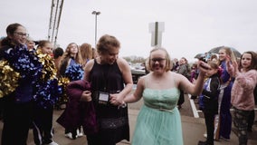 Nonprofit makes sure prom for young people with special needs is 'A Night to Remember'