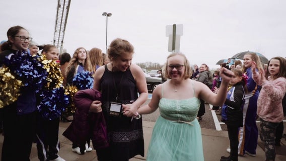 Nonprofit makes sure prom for young people with special needs is 'A Night to Remember'